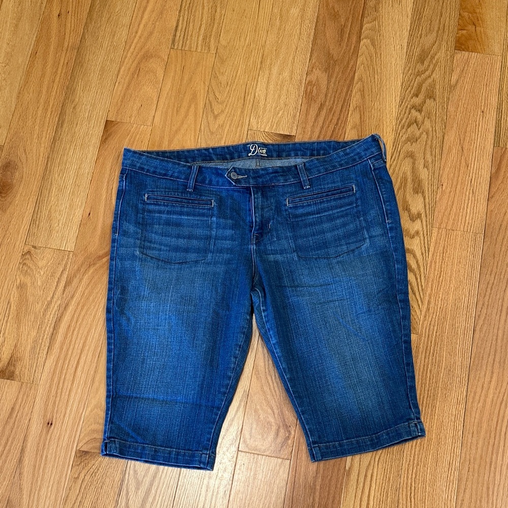 Old Navy Classic Blue Denim Capri